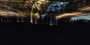 Streamline Your Supply Chain: AI Automation Cuts US Costs by 15% - Cover Image